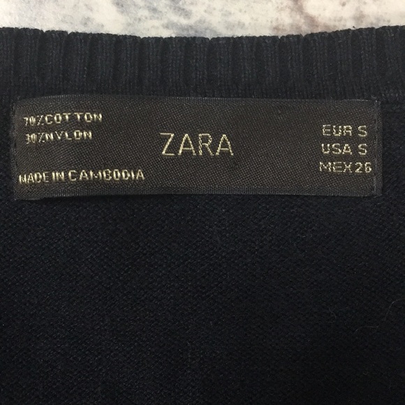 Set of 2 V-neck light sweaters - Picture 3 of 5